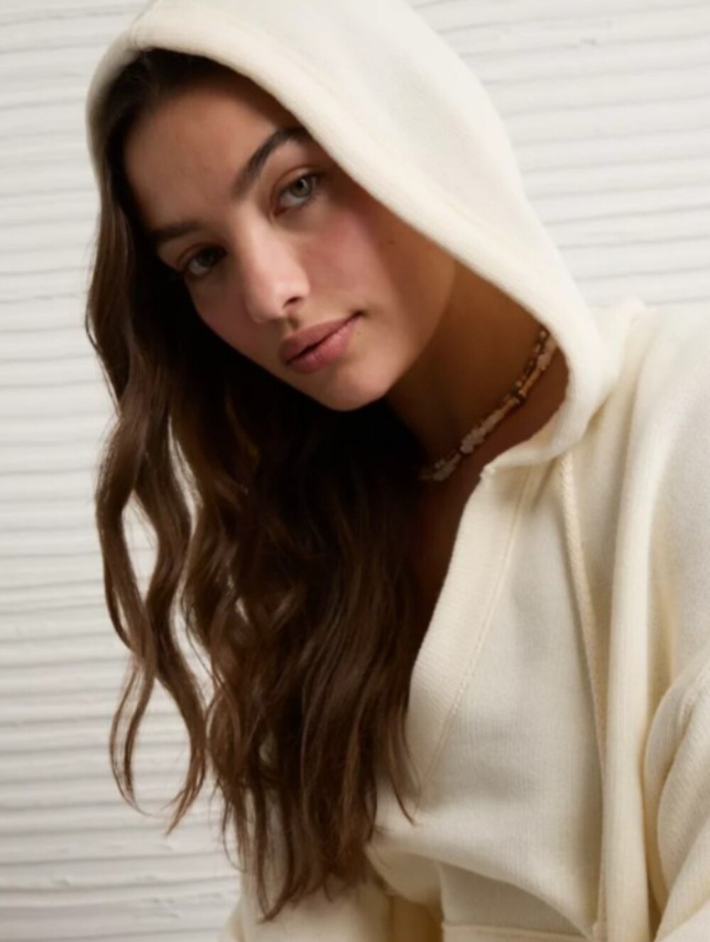 AE Big Hug V-Neck Hoodie